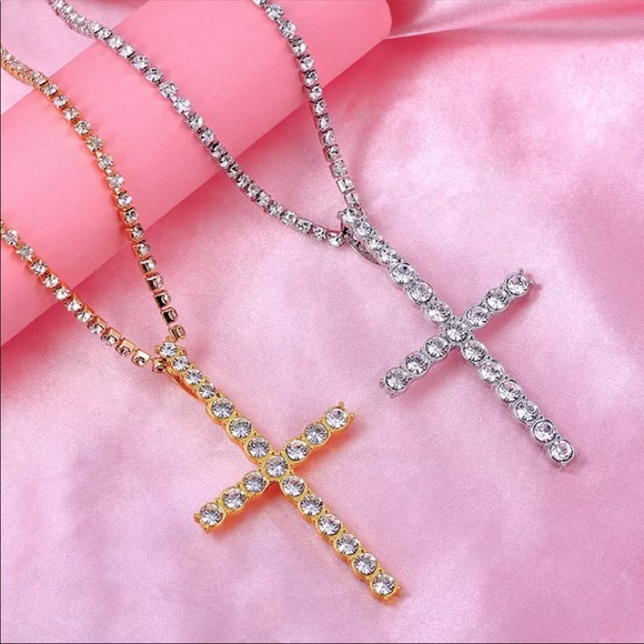 Glam Silver Large Cross Necklace - Picture 2 of 3